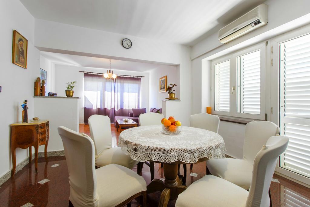 Barun Apartments Kaštela Eksteriør billede