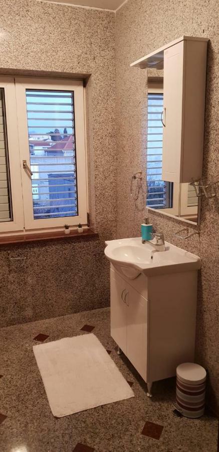 Barun Apartments Kaštela Eksteriør billede
